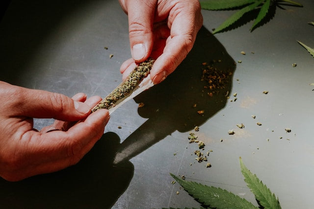 Should CBD Be Consumed With or Without Tobacco