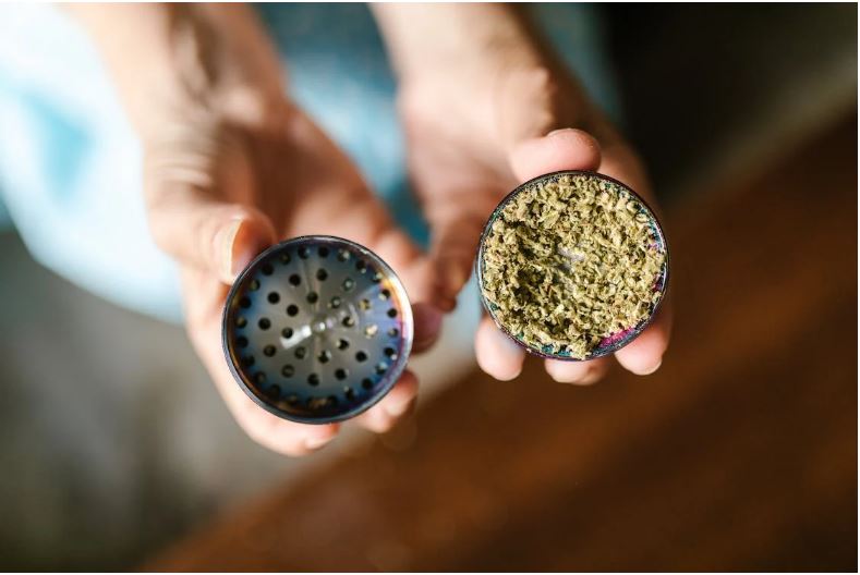 What Are Weed Grinders And Why Are They So Popular?